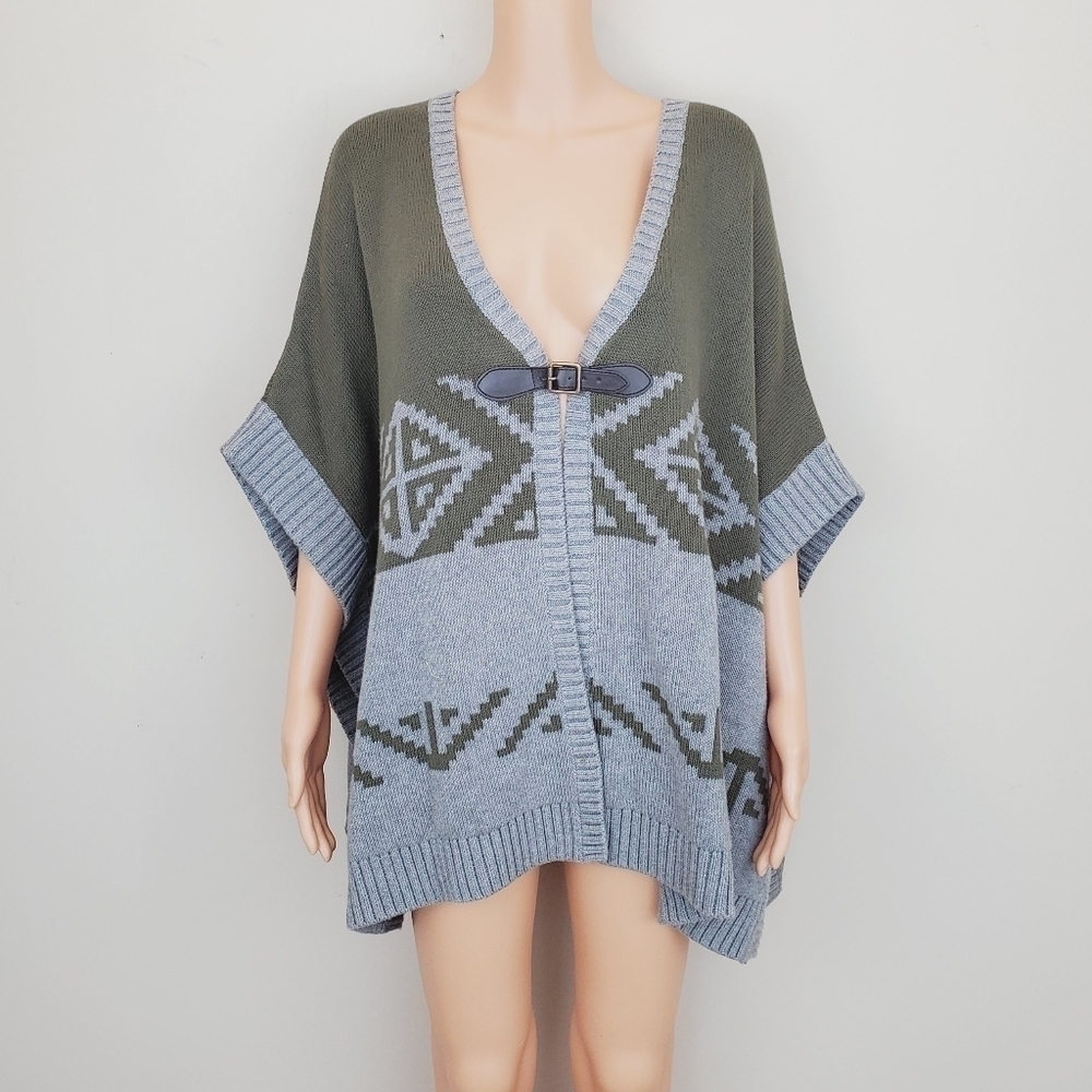 Heritage Banana Republic green/grey knit poncho size M/L